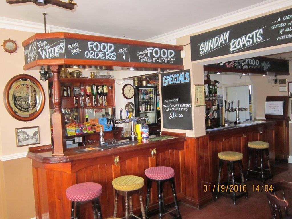 Queen Mary Inn พูล ภายนอก รูปภาพ